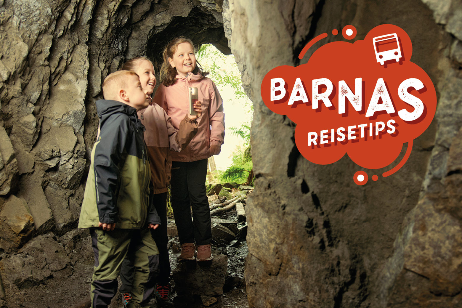 Barn i en grotte med teksten "Barnas reisetips"